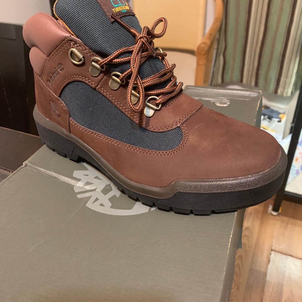 Boots - Picture 3 of 3